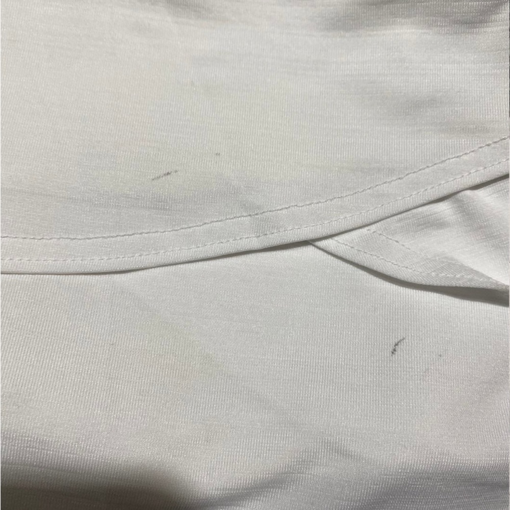 Athleta swagger skirt size small
A couple marks, not noticeable, see pics - Picture 5 of 7